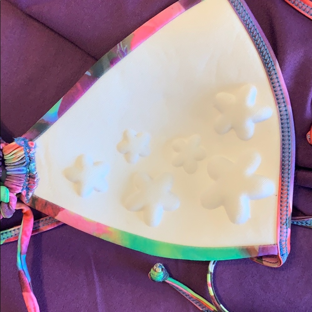 Candis’s swimsuit top - Picture 4 of 4